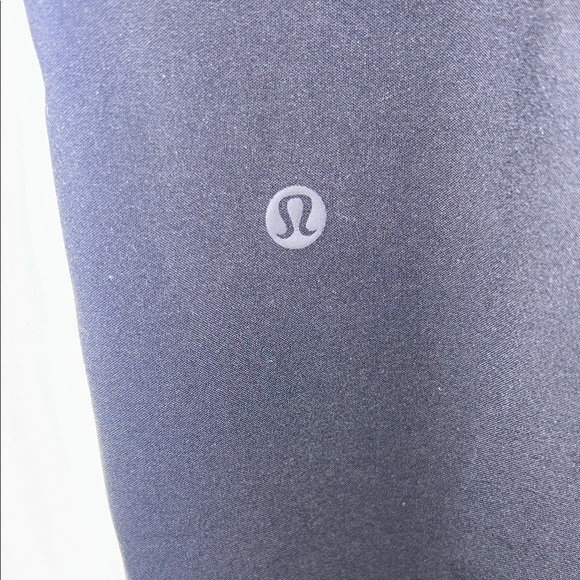 Lululemon Women’s On The Fly Pant, Size 6 - Picture 6 of 8